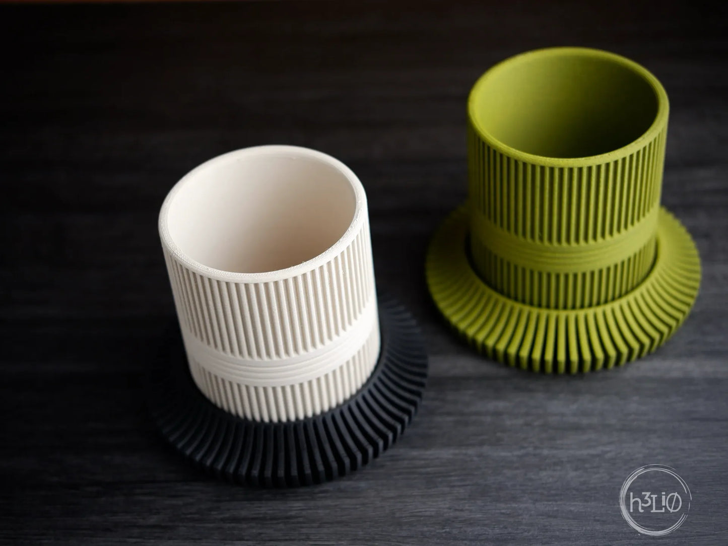 Ribbed Plate Planter